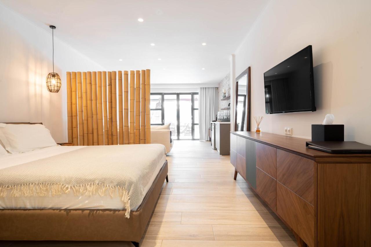 F & S Lounge Suites Parga Exterior photo