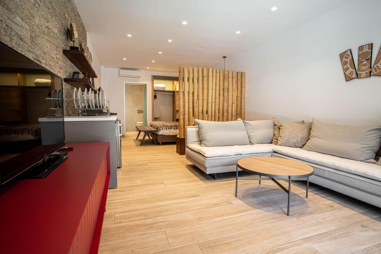 F & S Lounge Suites Parga Exterior photo