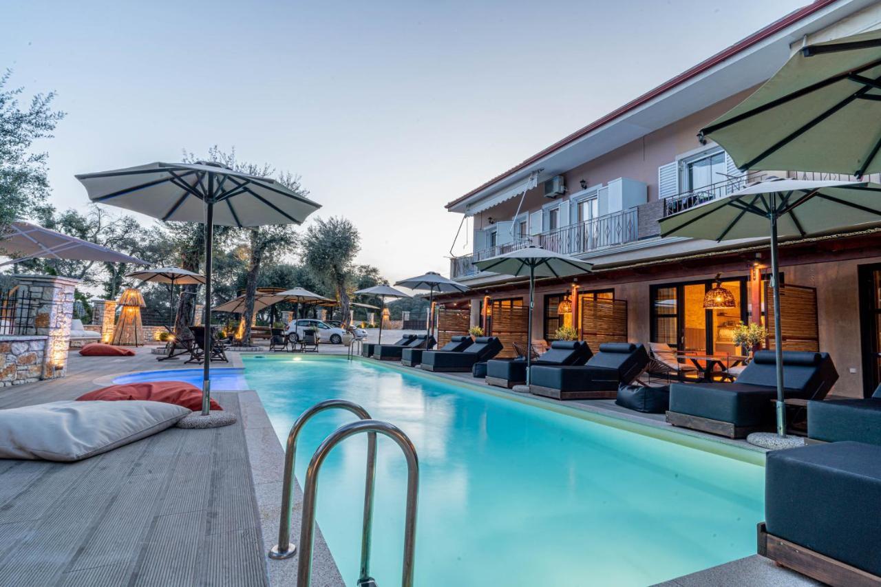 F & S Lounge Suites Parga Exterior photo