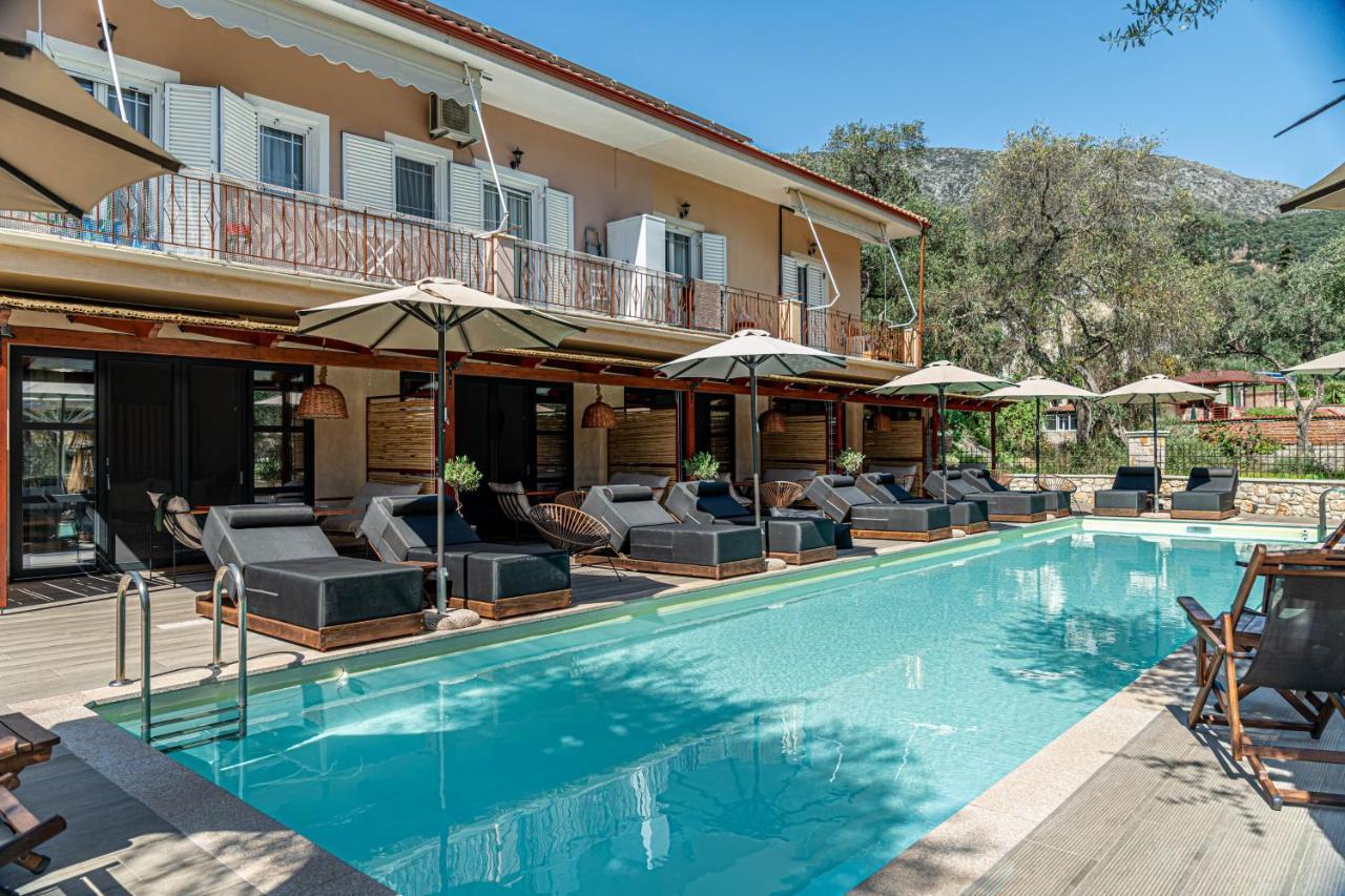 F & S Lounge Suites Parga Exterior photo