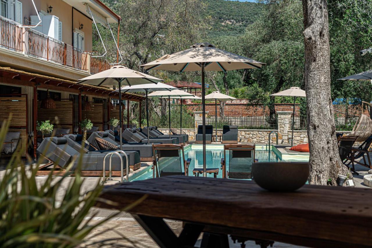 F & S Lounge Suites Parga Exterior photo