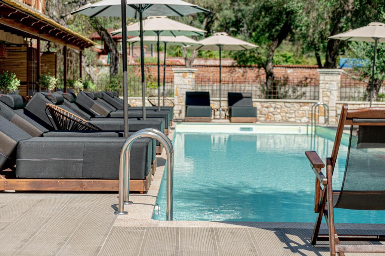 F & S Lounge Suites Parga Exterior photo